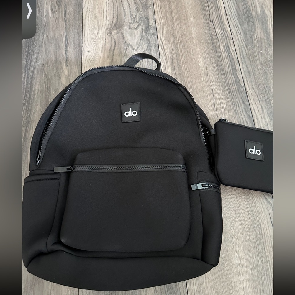 ALO YOGA セットバッグ リュック ブラック Alo Yoga Stow Backpack Black Neoprene Bag Gym School Women Men NWT